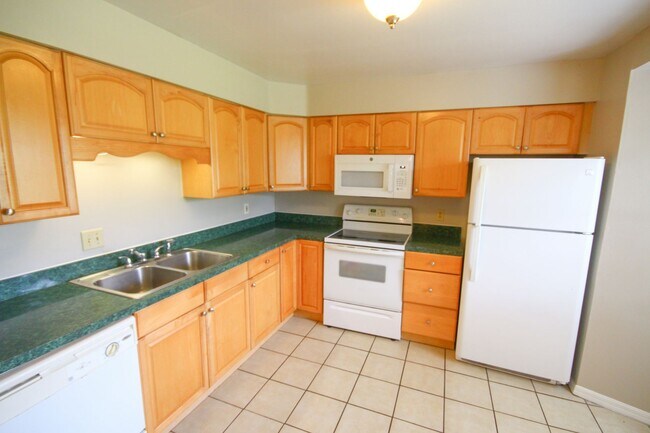 Photo - Lovely 3 Bedroom, 2 Bathroom Home in Deltona!!