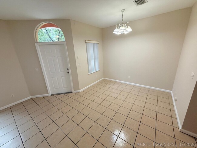 Photo - 905 N Santa Catalina Cir