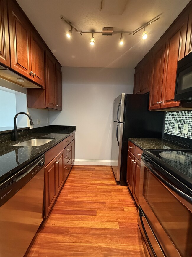 Photo - 108 Eastern Ave Unidad 303