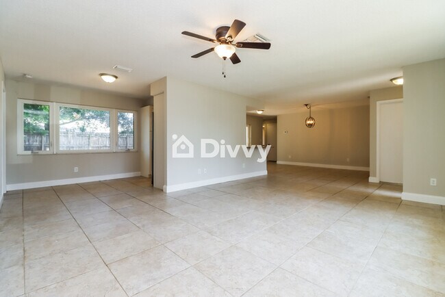 Photo - 2372 Willow Tree Trl, Clearwater, FL 33763