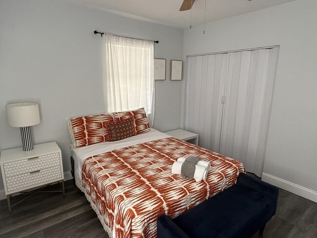 Photo - 131 E 27th St Unit 6