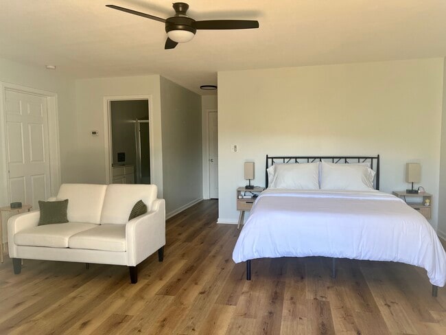 Photo - 99 High Ridge Dr Unidad Fully furnished Studio