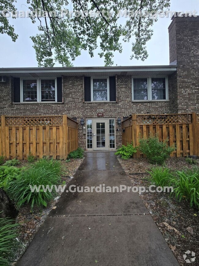 Building Photo - St Louis Park Condo by West End, Garage in... Unit 6