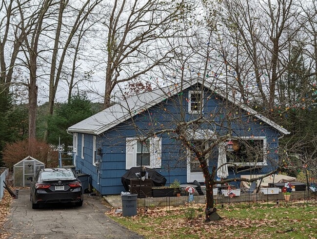 Building Photo - 86 Minisink Trail Rental