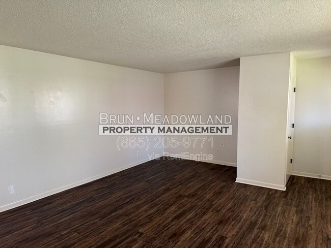 Photo - 3719 Mooers St