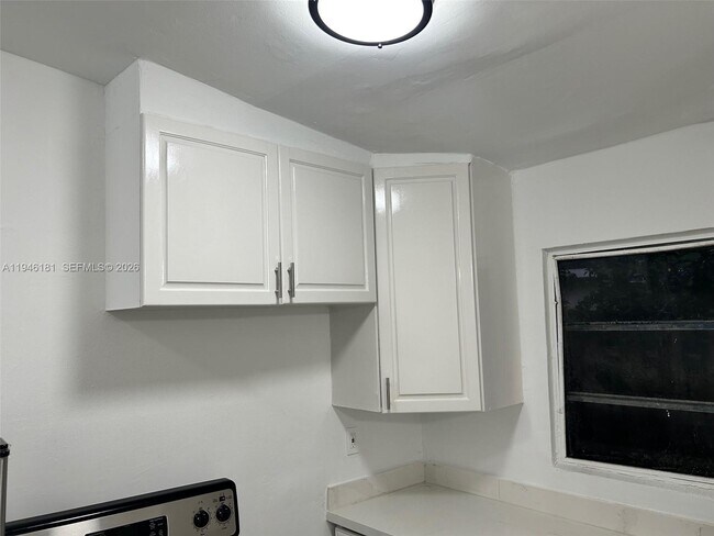 Photo - 261 NW 49th St Unit C