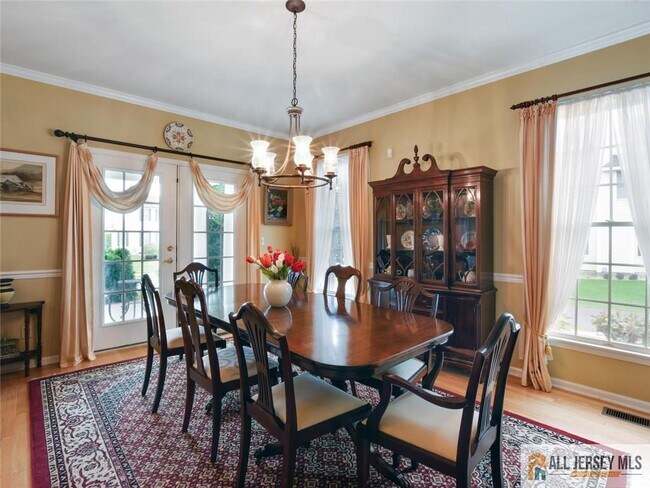 27 Bodine Dr