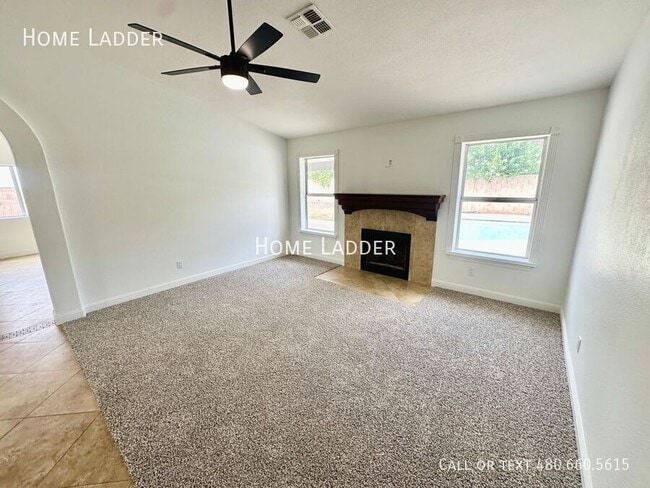 Photo - 2640 E Mallory St