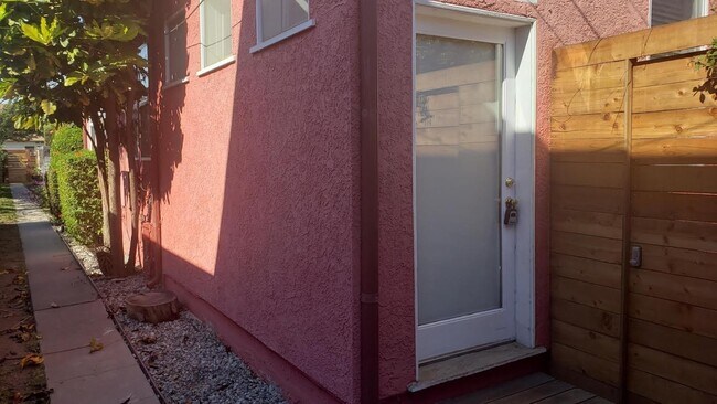 Photo - 2020 Ocean Park Blvd Unit D