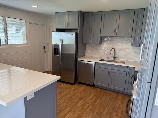 Photo - 45-005 Malulani St