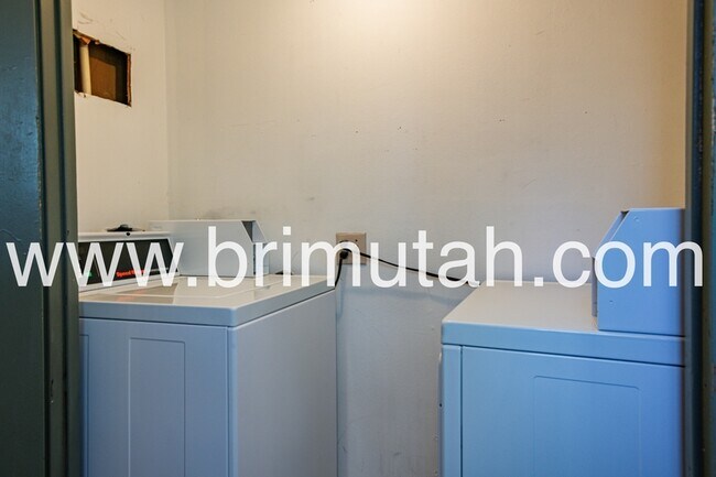 Photo - 525 S 1200 E