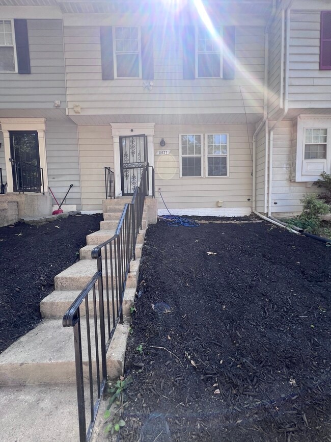 Building Photo - 5627 Onslow Way Rental