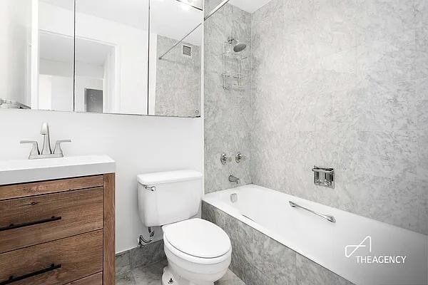 Photo - 200 Rector Pl Unit 24K