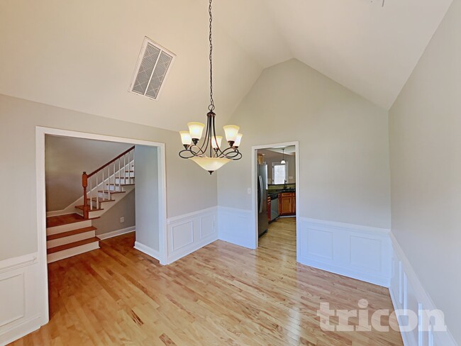 Photo - 1159 Folkstone Ridge Ln