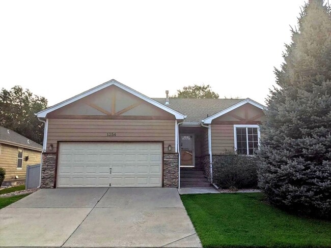 Building Photo - AWESOME 2-BDRM HOME IN DESIRABLE WATER VAL...
