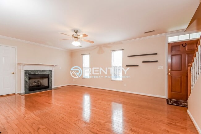 Photo - 604 Whitney Rd