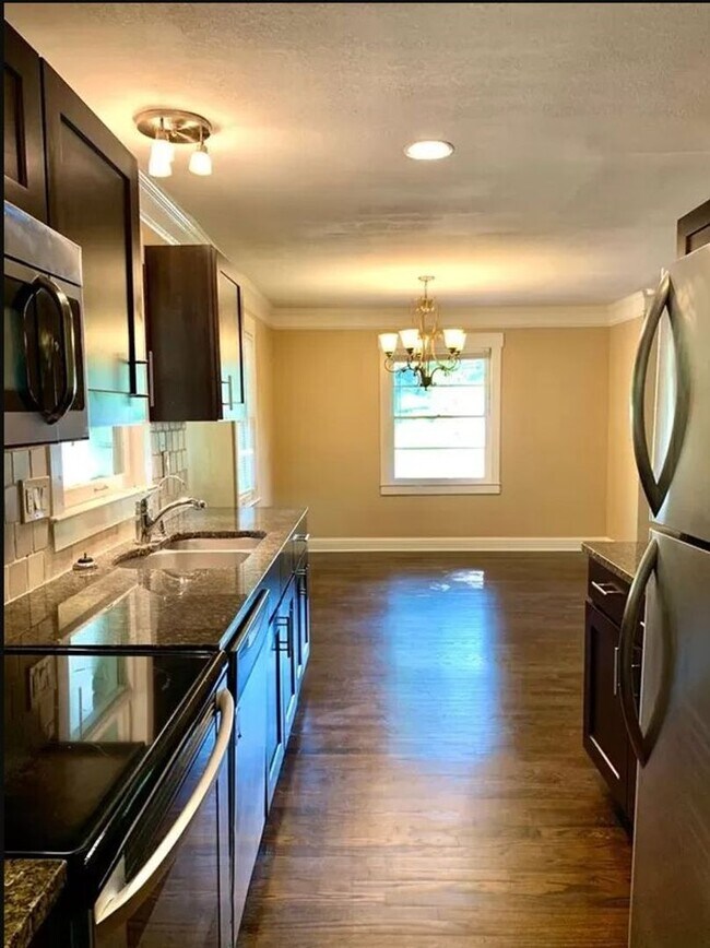 Photo - 3 Bed 2 Bath in Atlanta!