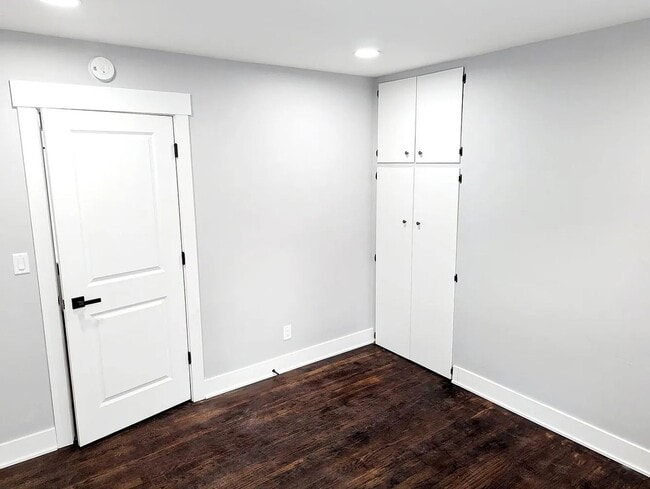 Photo - 410 Fairfield Ave NW