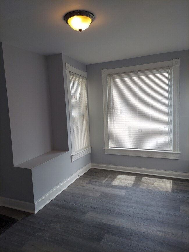 Photo - 1009 Garnett Pl