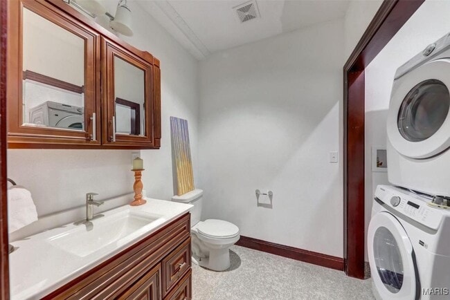 Photo - 3681 Lindell Blvd