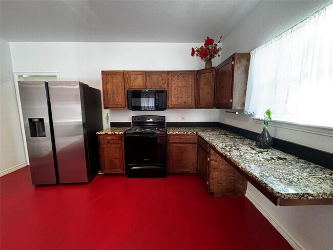 Photo - 102 Austin Elaine Dr