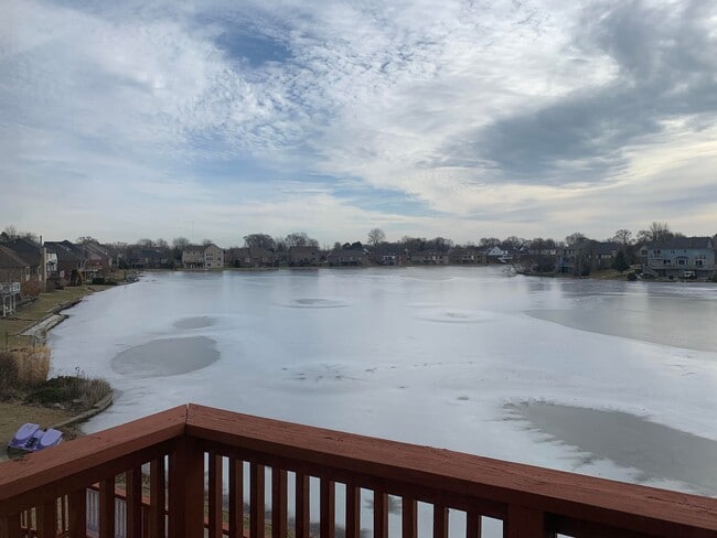 Photo - 1698 Mackwood Rd