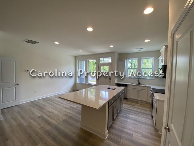 Photo - 130 Channel Drop Dr