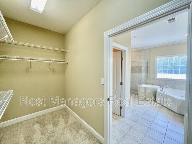 Photo - 1931 Dante Ln