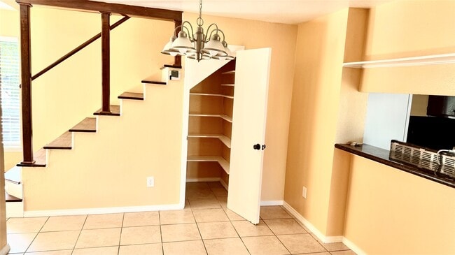 Building Photo - 12404 Windjammer St