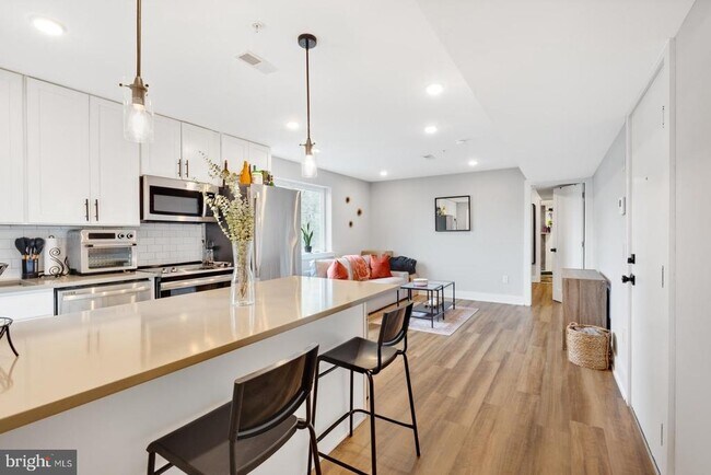 Photo - 3965 Lancaster Ave Apartment Unit 204