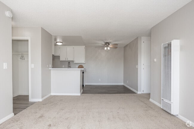2BR, 1BA - 980SF - Dining Room - ELEVATE APARTMENT HOMES