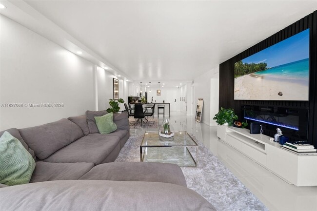 Photo - 1050 93rd St Unidad 7H