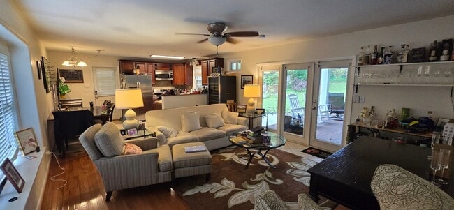 Photo - 3677 Admiral Dr