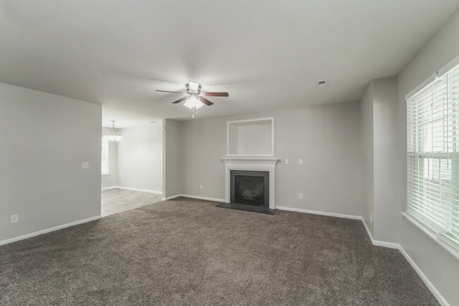 Photo - 8819 Twisted Pine Dr