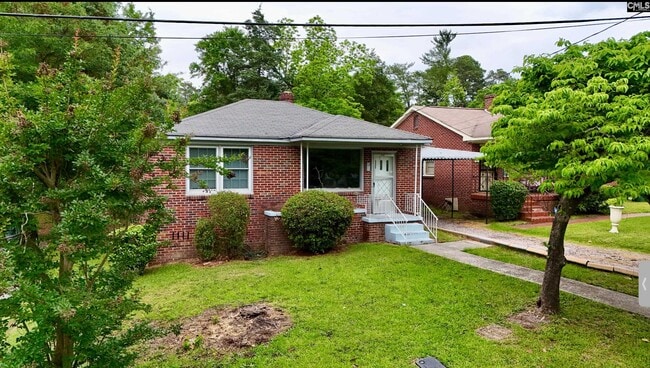 Photo - 2233 Hurst St House