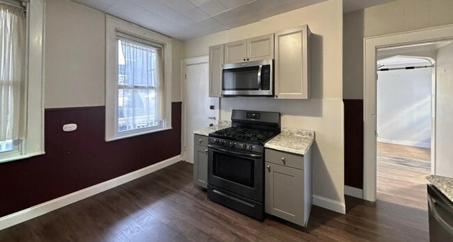 Photo - 8 Park Ave Unit 1