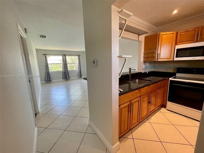 Photo - 5021 W Oakland Park Blvd Unit 309