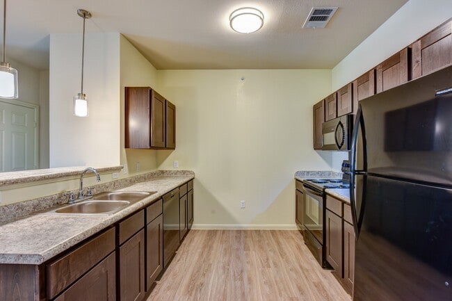 Photo - Shadow Ridge Apartment Homes