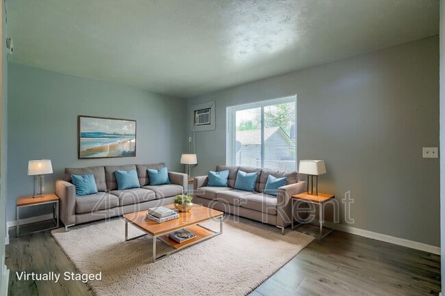 Halford Apartments