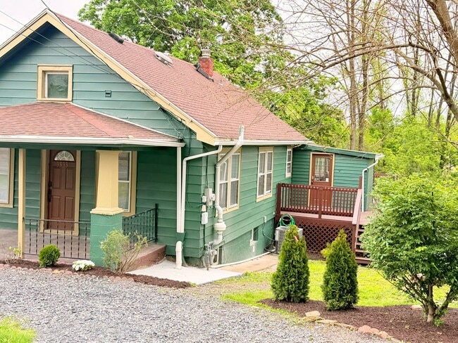 Photo - 3533 Old Philadelphia Pike Unidad Main House