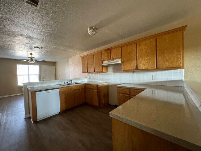 Photo - 3406 Cantabrian Dr Unidad # B