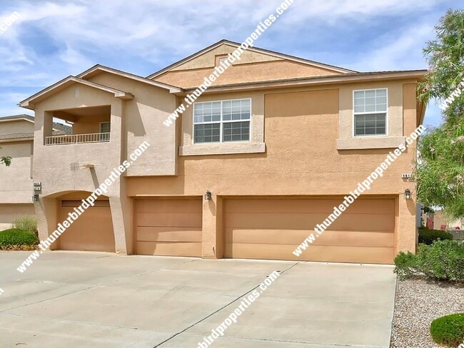 Building Photo - Gated Community 2 Bedroom, 2.5 Bathroom, 2 Car Garage, Upstairs Loft & Backyard. Available NOW!