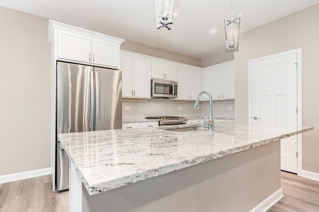 Photo - 253 Masters Dr