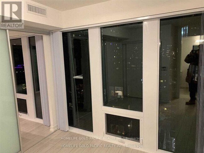 Photo - 60 Shuter St Unité 318