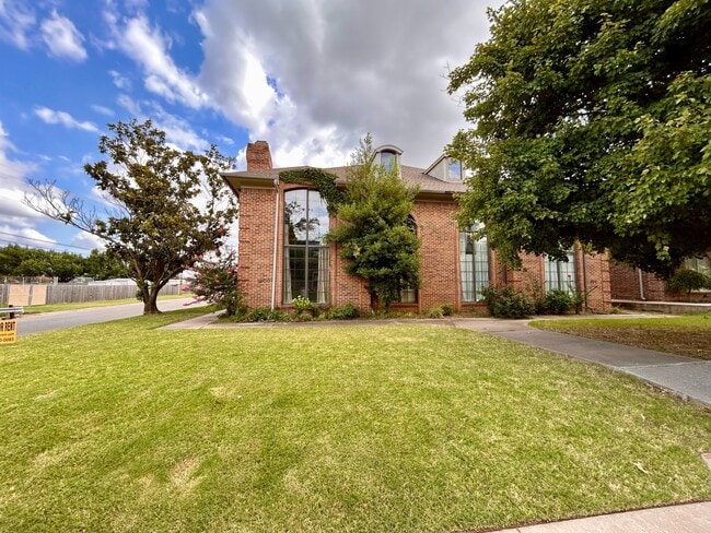 Photo - 2200 NW 49th St