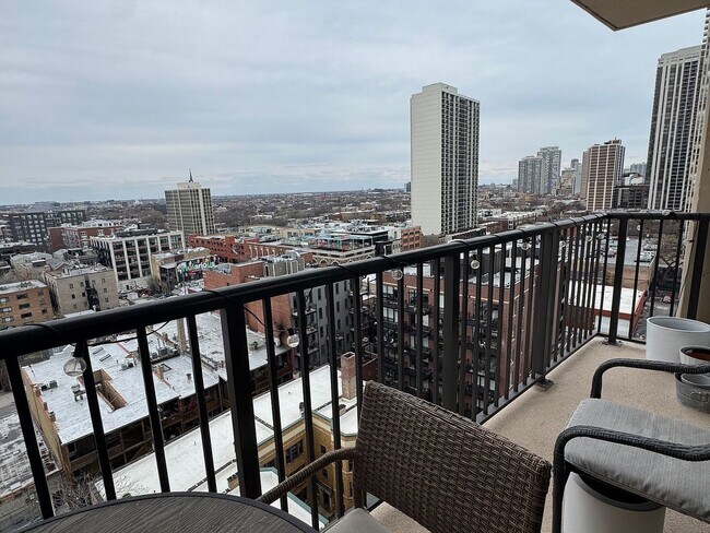 Photo - 1540 N La Salle Dr Unit 1505