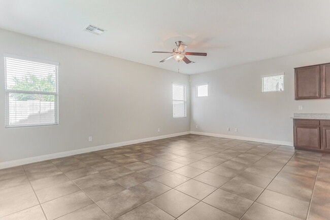 Photo - 1946 N 55th Pl