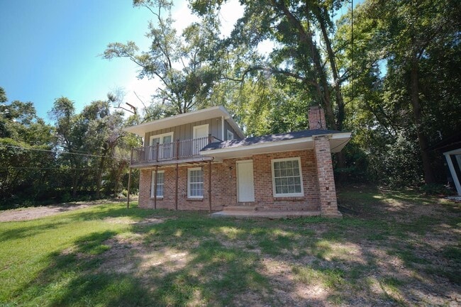Photo - 1118 Louise Dr House