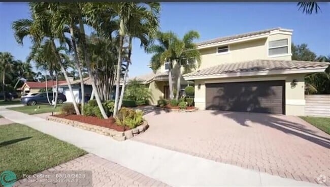 Building Photo - 9651 NW 39th St Rental
