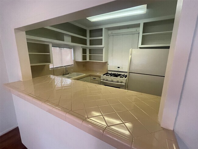 Photo - 1965 W Lamar St Unit 1